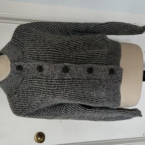 Gap gray/black cardigan Medium